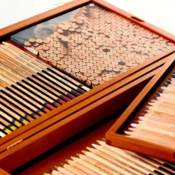 Derwent Lightfast Wooden Box Set Of 100 -Painting Tool Shop 2305693 Derwent Lightfast 100 Wooden Box Technical 3