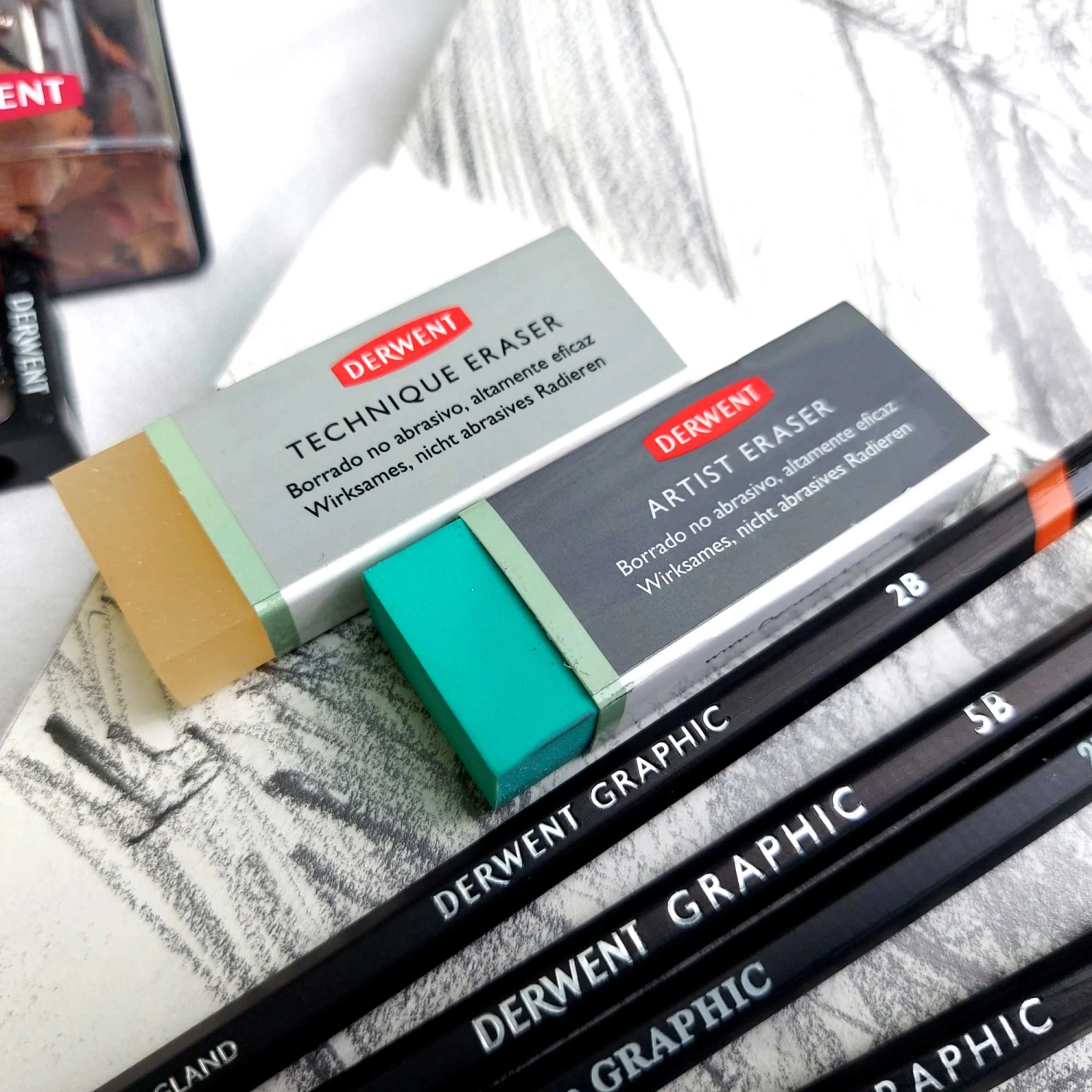 Derwent Specialist Artist Erasers Pack Of 2 4 Derwent Specialist Artist Erasers Pack Of 2 - Image 4